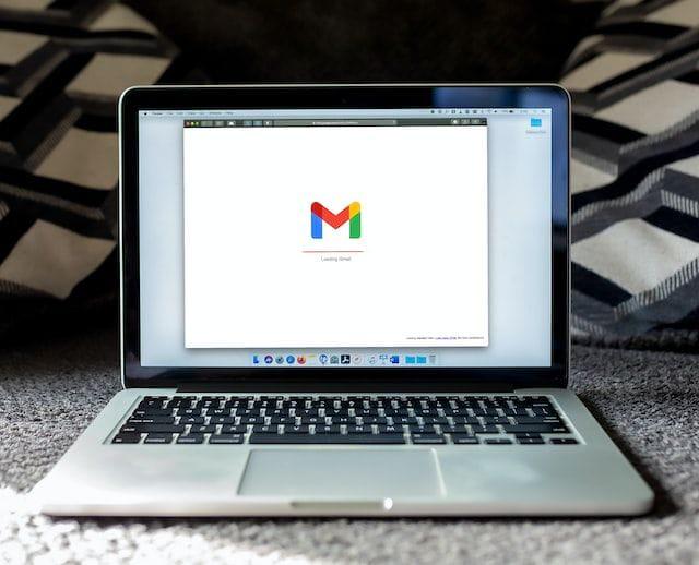 Google 露出真面目，在 DuckDuckGo 开放后 Telegram 试水。AdGuard 消息摘要