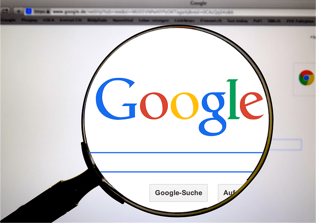 Google은 지리적 추적에 대해 오도하는 사용자에게 3억 9,200만 달러를 토해낼 것입니다. Google은 다 지난 일이라고 하지만 믿을 수 있을까요?