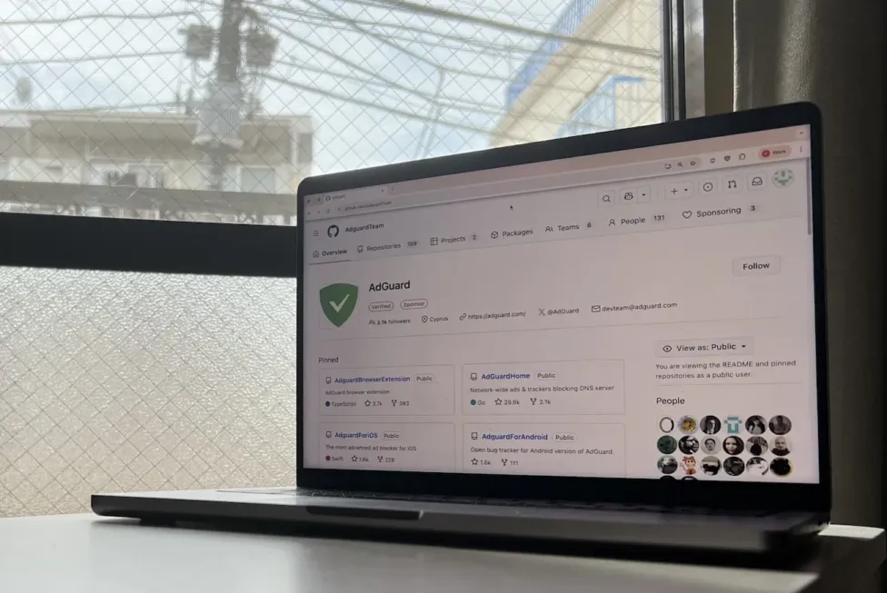 AdGuard 如何通过 GitHub 实现透明化并与用户共创