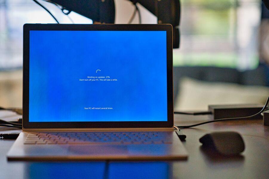 【AdGuardニュース】ChatGPTがチャット履歴の無効化を可能に、Edgeの情報漏洩、VPNの捜索、ブラジルがTelegramを国内でブロック